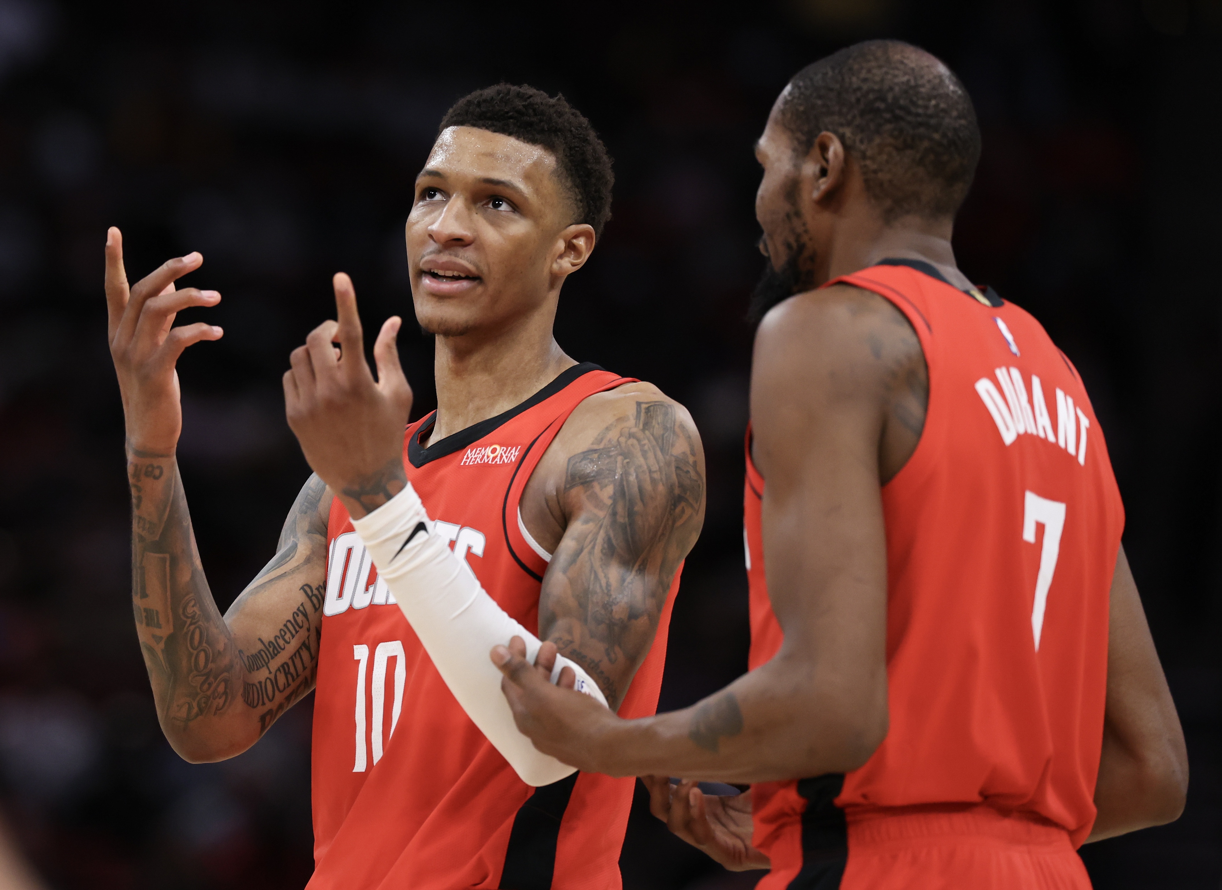 英雄联盟总决赛-小贾三分10中1！夹KD无限放空小贾 空间差&amp;无发牌手导致逻辑闭环